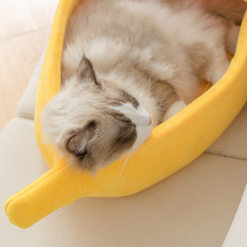 CleverCat Banana Bed